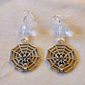Rin's Unique Boutique - Half Off Halloween - Spider Web Earrings